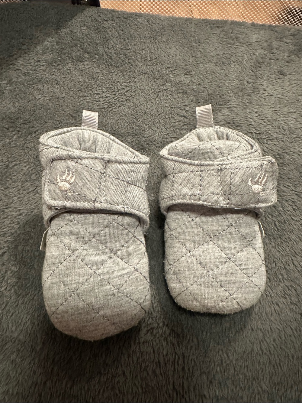 BearPaw Grey Quilted Infant Booties with Velcro Strap 6-9M (size 3)